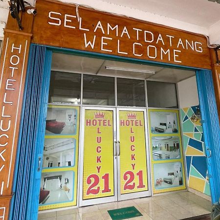 Hotel Lucky 21 Syariah Mitra Reddoorz Lubuklinggau Exterior photo